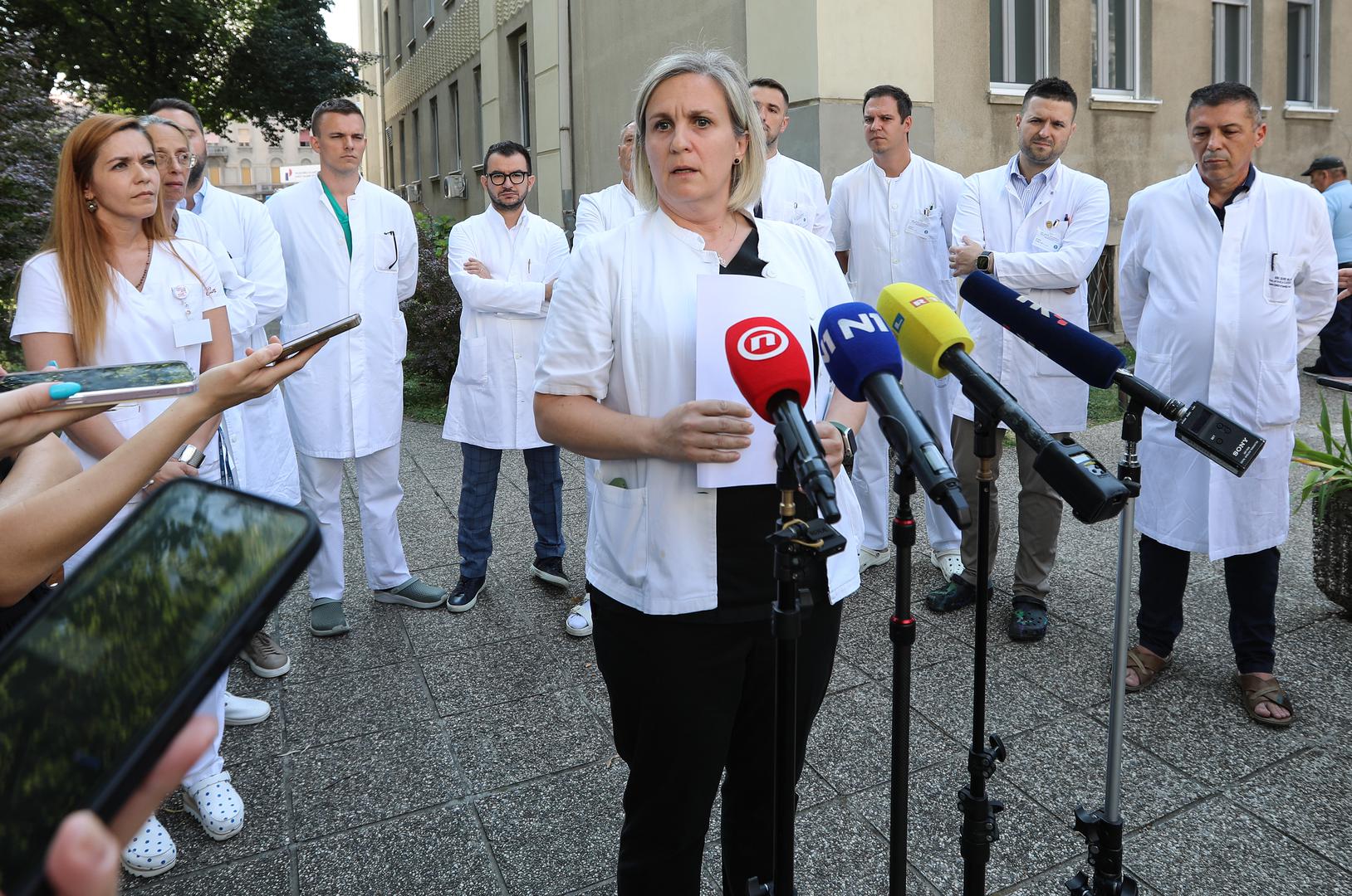 25.07.2024.,Zagreb, Traumatoloska bolnica, konferencija za medije na kojoj je istupilo 17 lijecnika zaposlenih u Klinici za traumatologiju koji se tjednima bore za dostojanstven rad i tretman. Na konferenciji za medije javno su istupili oko svih objeda i neistina koje o njima siri sada vec bivsi Predstojnik Klinike za traumatologiju dr. Vidovic. U ime lijecnika medijima se obratila dr. Ana Cizmic.    Photo: Robert Anic/PIXSELL