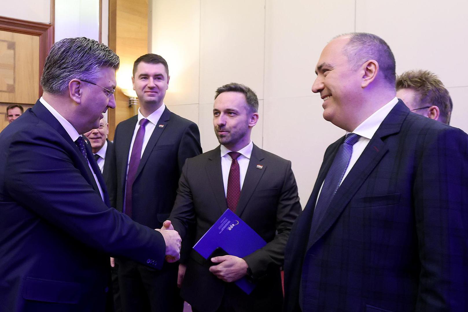 27.02.2023., Zagreb - Predsjednik HDZ-a i Vlade RH Andrej Plenkovic sudjelovao je na konferenciji Put oporavka (Road to Recovery) u organizaciji Klubova zastupnika Europske pucke stranke (EPP) u Europskom parlamentu i Odbora regija te Hrvatske demokratske zajednice. Nakon uvodnih govora potpredsjednika Kluba EPP-a Siegfried Muresana i predsjednika Udruge gradova, gradonacelnika Zeljka Turka, posebnim izlaganjima obratili su se zastupnik Karlo Ressler i potpredsjednica Komisije Dubravka Suica, a sredisnji govor o hrvatskom planu oporavka i otpornosti odrzao je predsjednik Vlade Andrej Plenkovic.  Photo: Goran Stanzl/PIXSELL