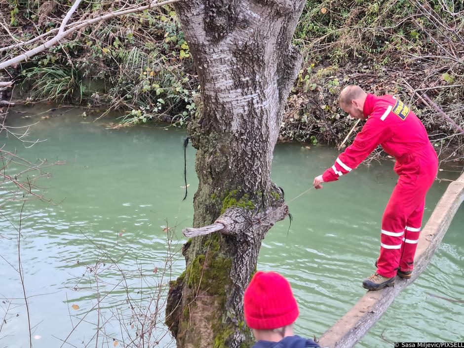 Nastavljena potraga za djevojčicom  nestalom u rijeci Dragonja kod graničnog prijelaza Plovanija