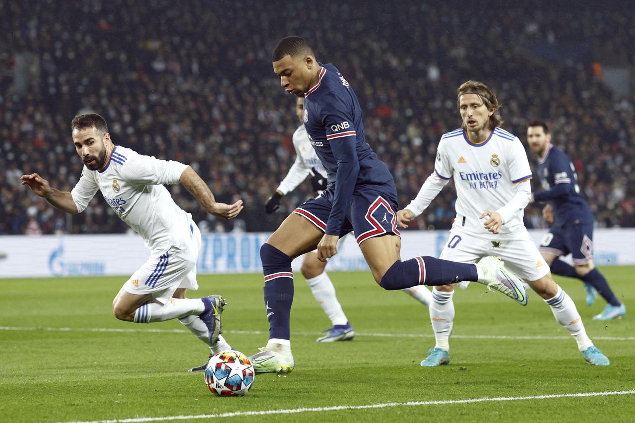 Champions League - Round of 16 First Leg - Paris St Germain v Real Madrid