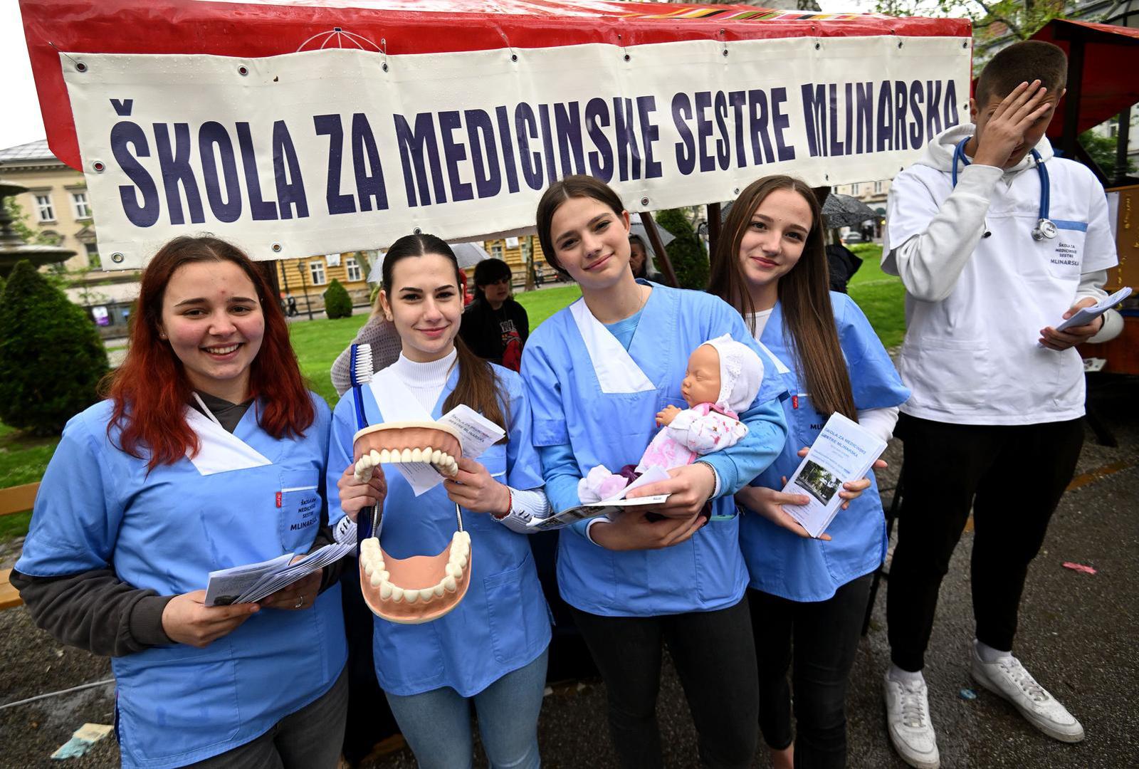 12.05.2023., Zagreb - Gradski ured za obrazovanje, sport i mlade ove godine po 17. put organizira manifestaciju Dojdi osmas, Zagreb te zove, tijekom koje srednje skole Grada Zagreba predstavljaju svoje obrazovne programe ucenicima osmih razreda osnovnih skola kako bi im odluku o izboru primjerene skole i nastavku obrazovanja ucinile sto laksom. Photo: Marko Lukunic/PIXSELL