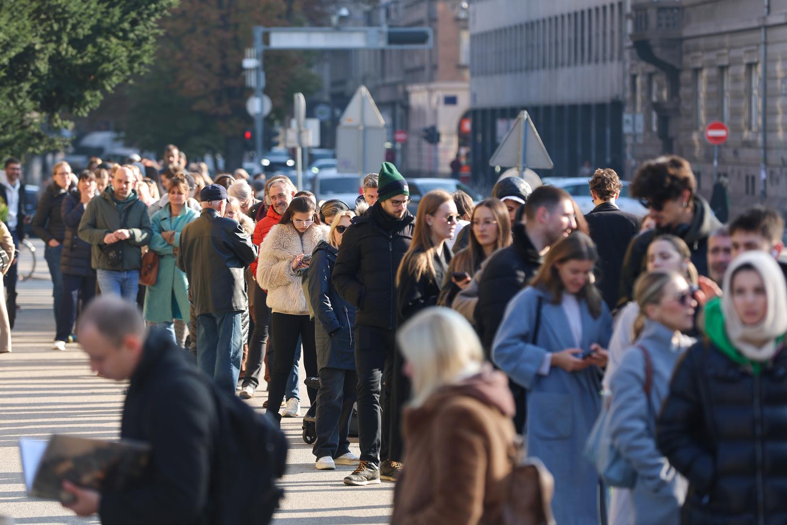 Svaki kupac može uzeti najviše pet ulaznica po predstavi