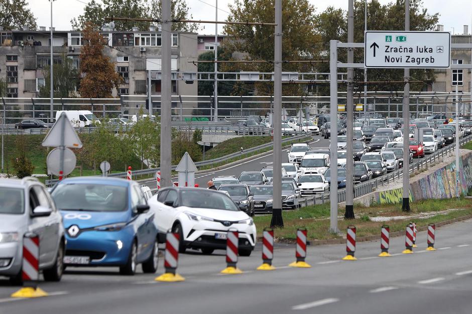 Zagreb: Zbog radova na Jadranskom mostu stvaraju se gužve na prometnicama