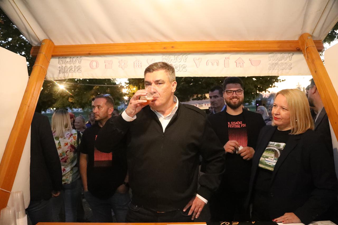 Zoran Milanović posjetio Dane piva u Sisku