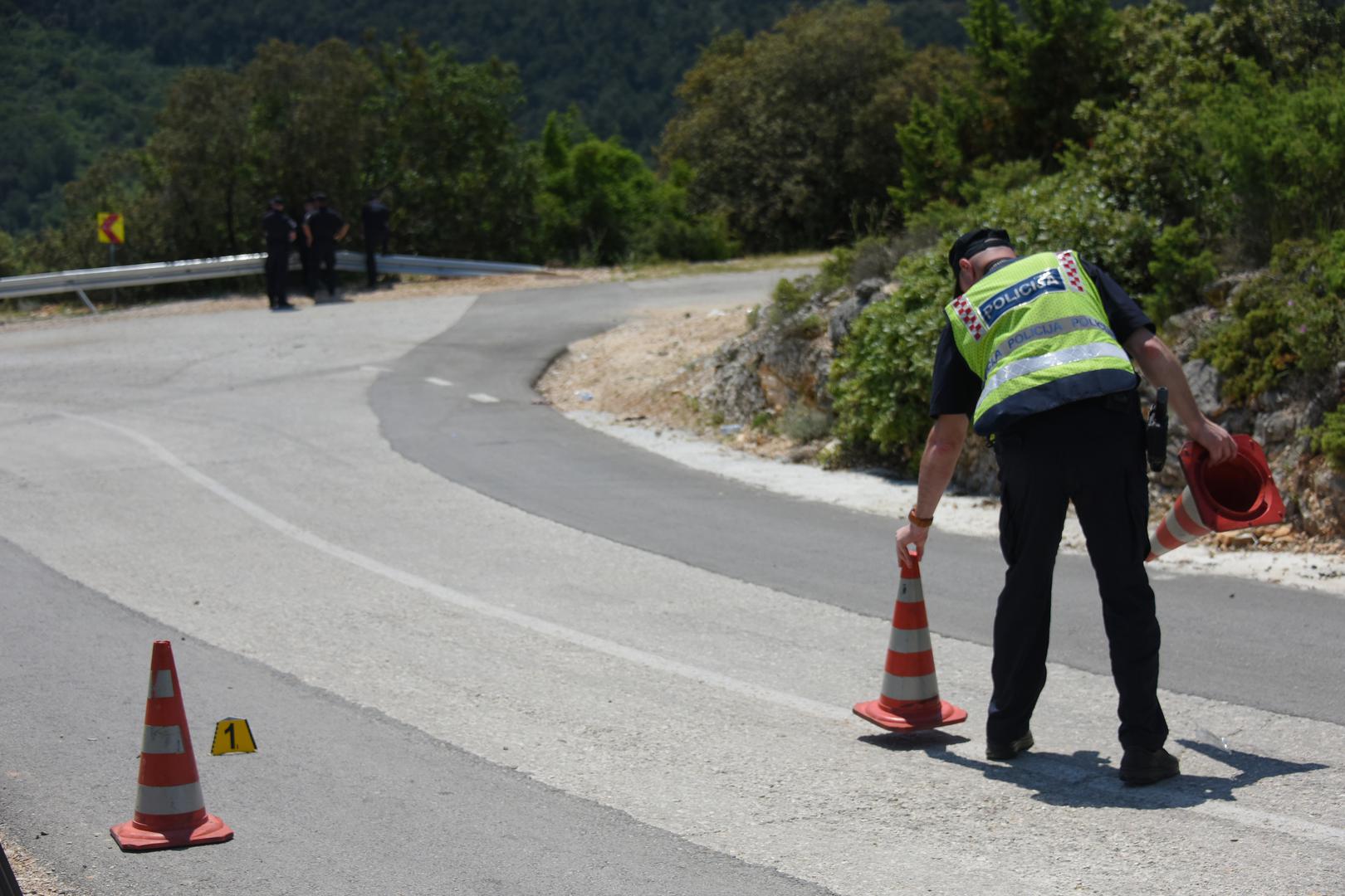 26.05.2023., Labin - Puka sreca spasila je 20ak labinskih maturanata, koji su se traktorom prevrnuli u provaliju. Photo: Sasa Miljevic/PIXSELL