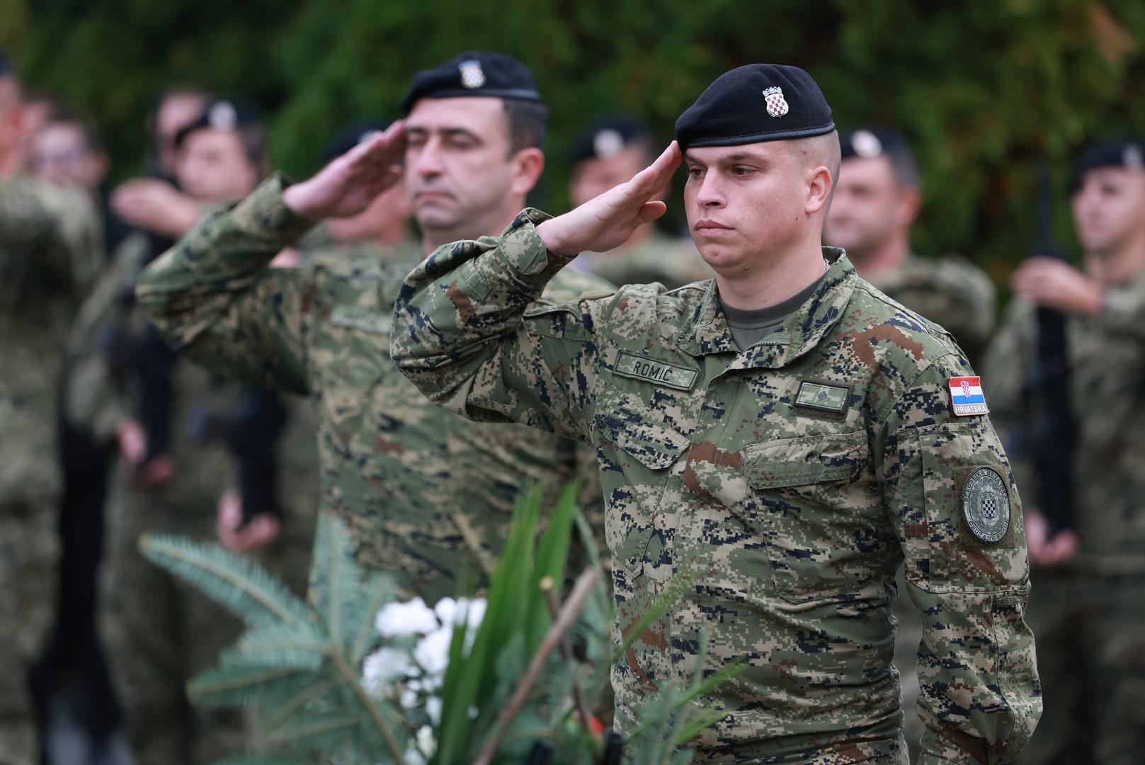 16.10.2024., Vukovar - Memorijalno groblje zrtava iz Domovinskog rata, Obilježavanje 33. godisnjice pogibije general-bojnika Blage Zadre i pukovnika Alfreda Hilla. Program obiljezavanja zapoceo je polaganjem vijenaca na mjesta vjecnih pocivalista general-bojnika Blage Zadre i pukovnika Alfreda Hilla. Photo: Davor Javorovic/PIXSELL