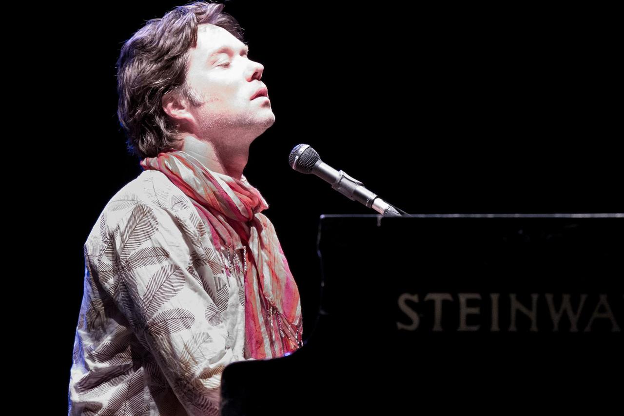 Rufus Wainwright na taraci Revelina 