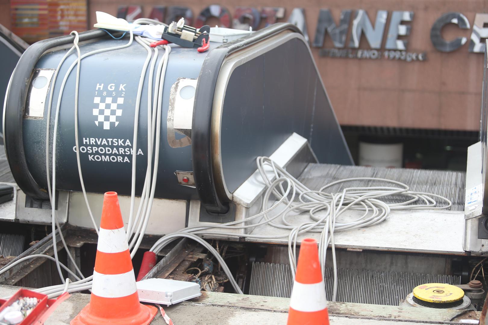 Pokretne stepenice u Importanne centru kod Glavnog kolodvora u Zagrebu ne rade već pet mjeseci.