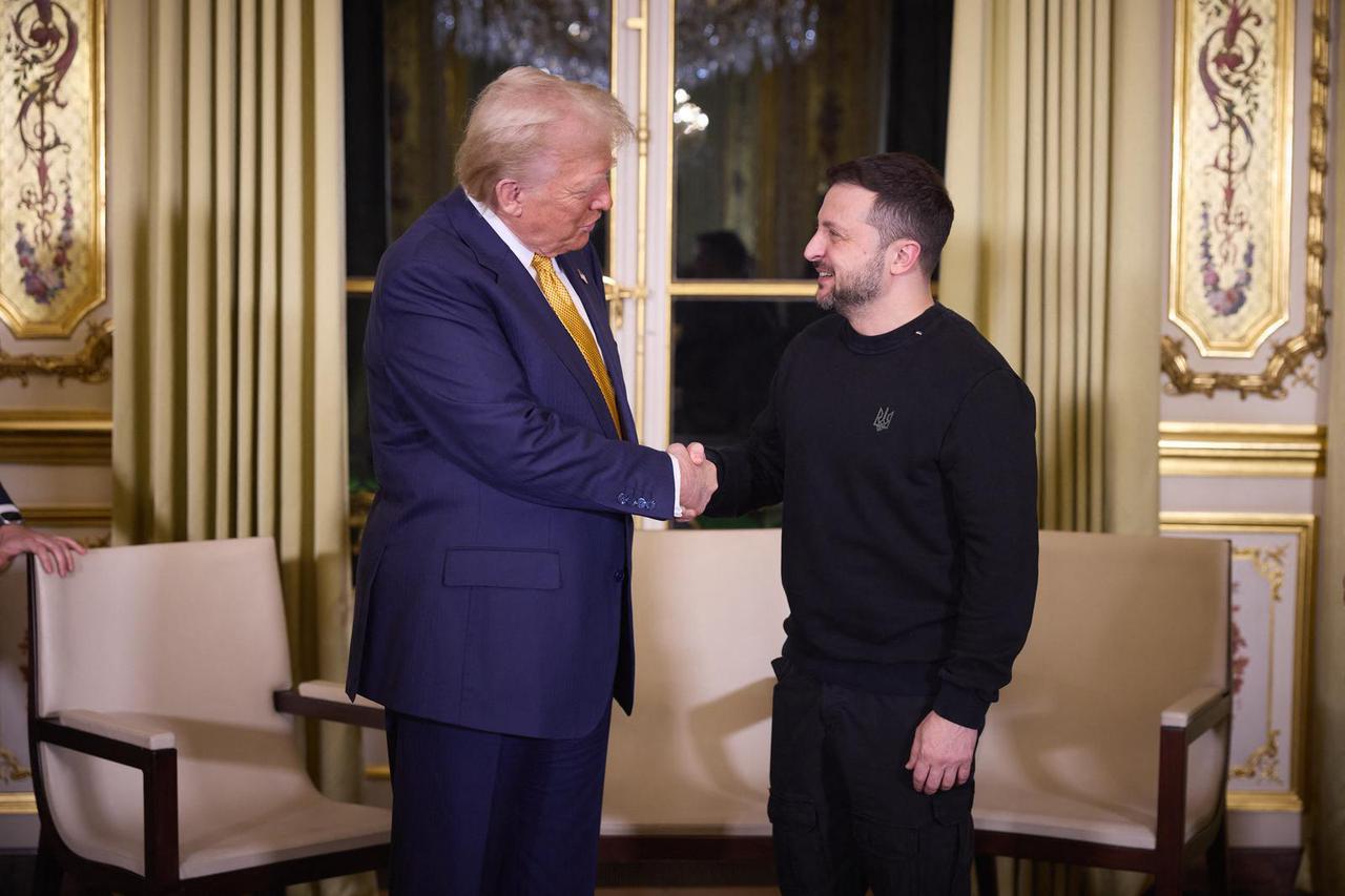 Le président ukrainien Volodymyr Zelensky à Paris pour la cérémonie de réouverture de la cathédrale Notre-Dame de Paris