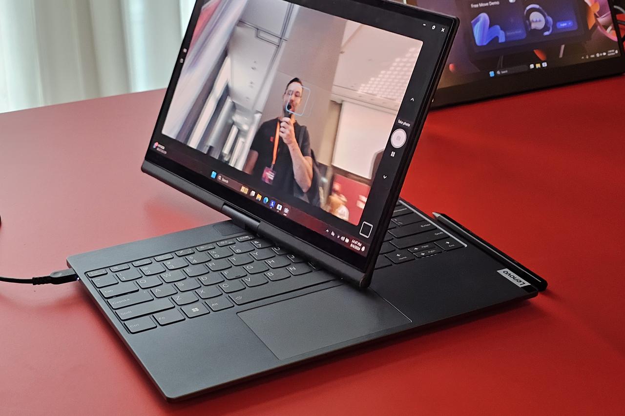 Novi koncept laptopa s pomičnim ekranom: Lenovo Auto Twist AI PC