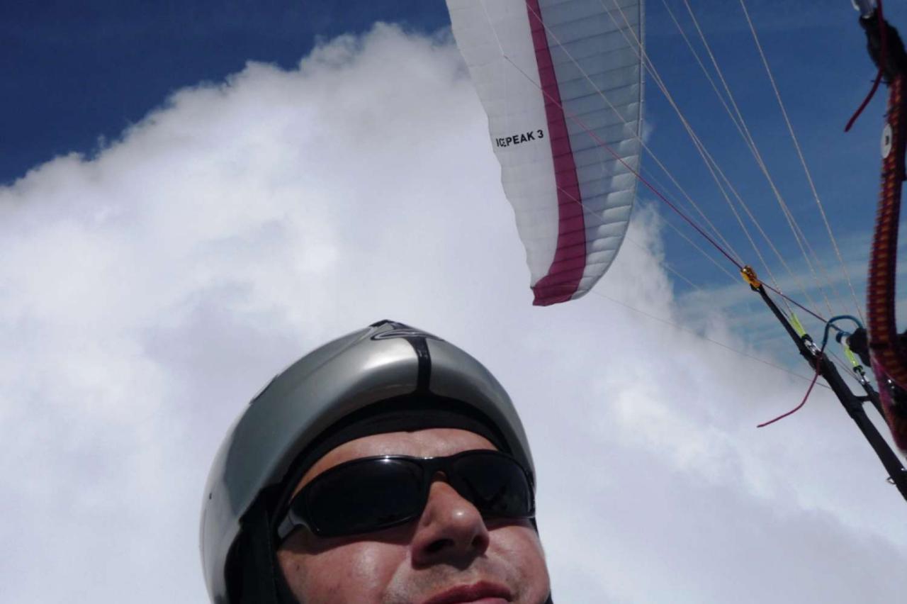 paraglider (1)