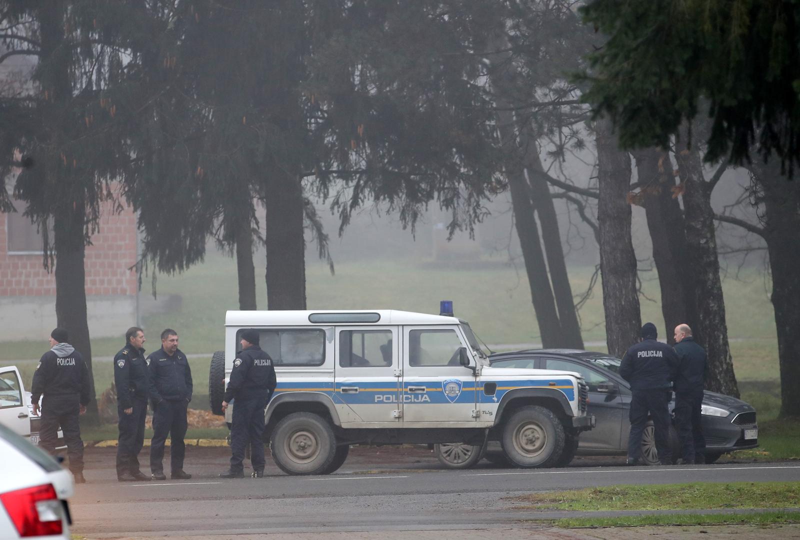 07.12.2022., Vocin - Na jednom mjestu u Vocinu okupljena je vojska, HGSS i vatrogasci nakon pronalaska srusenog zrakoplova Mig. Photo: Luka Stanzl/PIXSELL