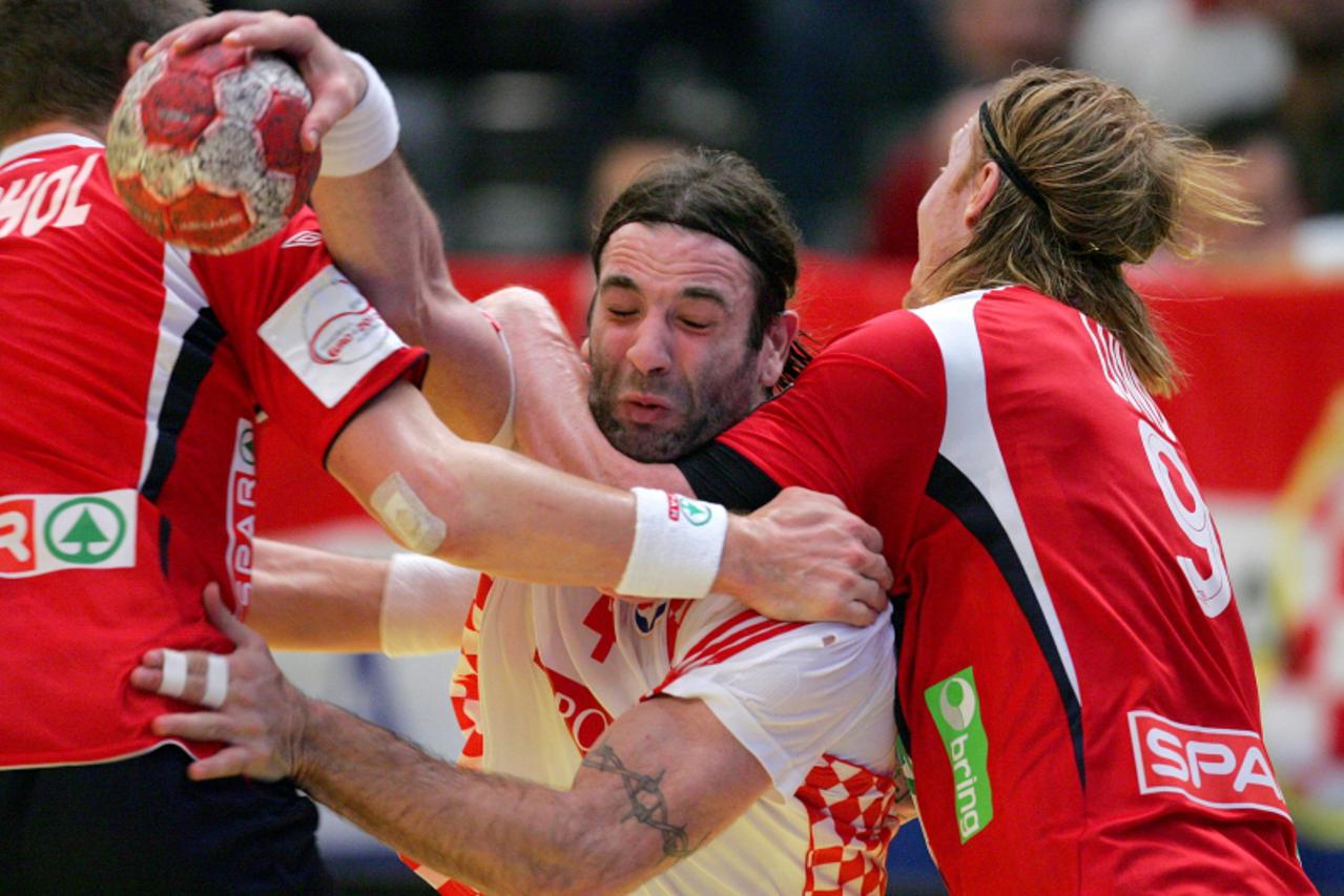 '19.01.2010., Graz, Austrija - Rukometna utakmica Europskog prvenstva, skupine A izmedju Hrvatske i Norveske.Ivano Balic. Photo: Igor Kralj/PIXSELL'