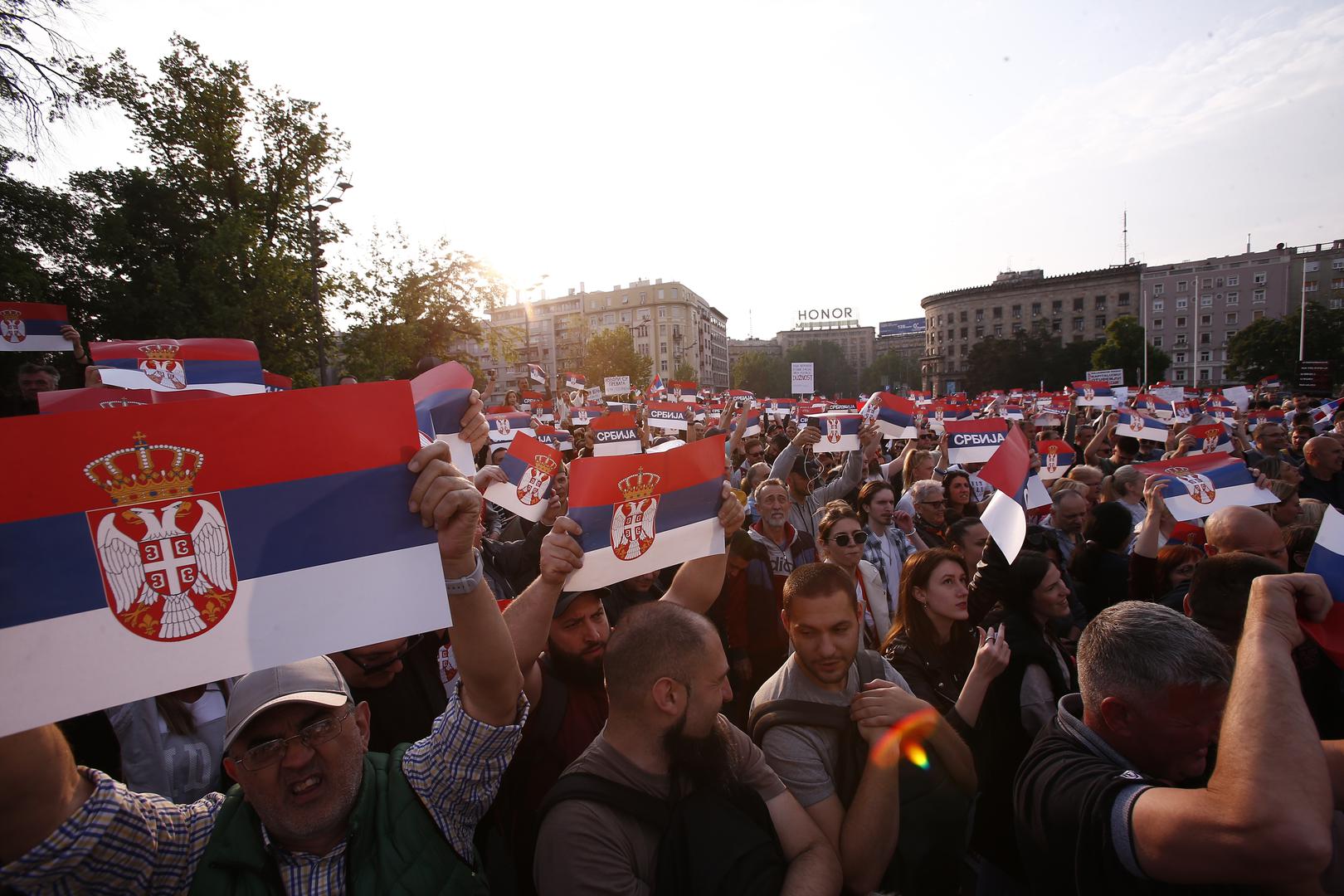 19, May, 2023, Belgrade - In front of the House of the National Assembly, the third protest called "Serbia against violence" started, organized by a part of the pro-European opposition parties. Photo: Amir Hamzagic/ATAImages

19, maj, 2023, Beograd  - Ispred Doma narodne skupstine poceo je treci protest pod nazivom "Srbija protiv nasilja" u organizaciji dela proevropskih opozicionih stranaka. Photo: Amir Hamzagic/ATAImages Photo: Amir Hamzagic/ATAImages/PIXSELL