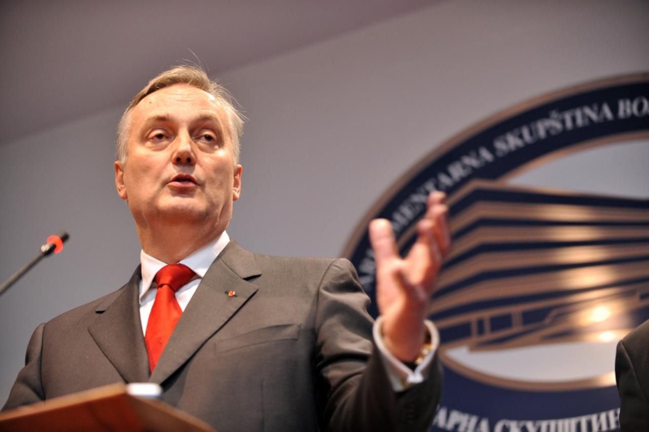 'Zlatko Lagumdzija leader of Social Democratic Party, addresses journalists, in Sarajevo, on December 28, 2011, with conclusions of the meeting with leaders of the most influential political parties i