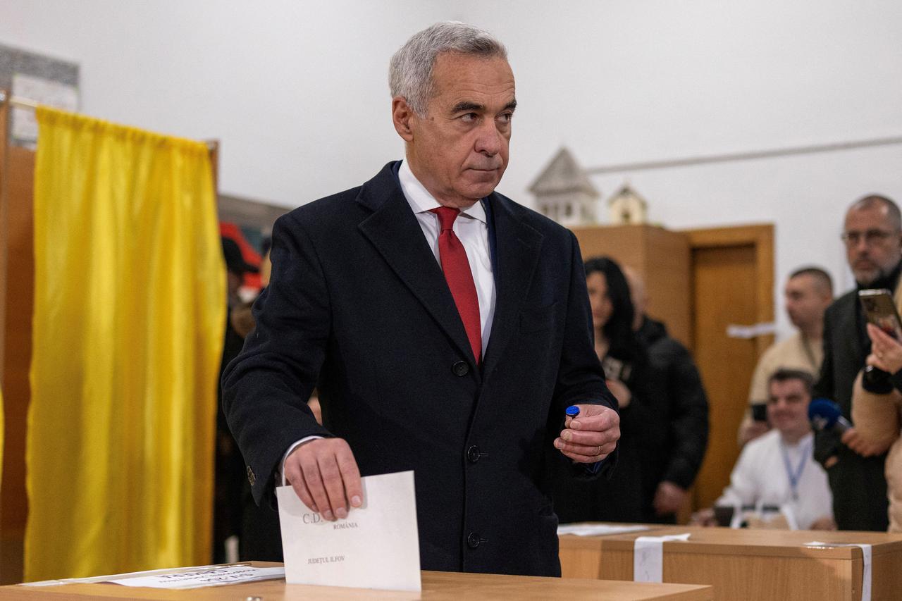 Romanians vote in parliamentary election