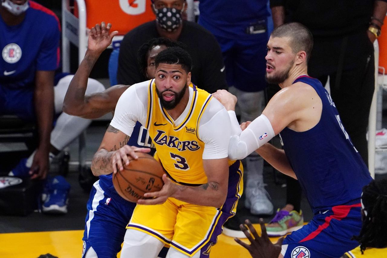 NBA: Los Angeles Clippers at Los Angeles Lakers