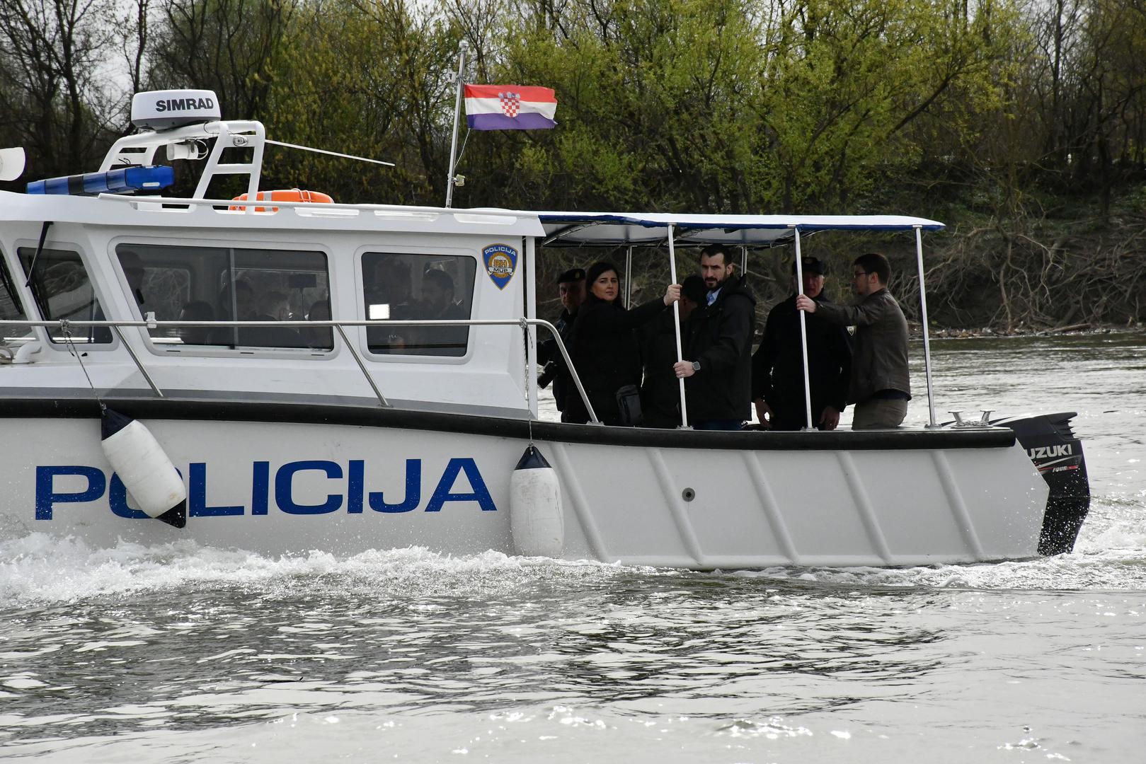 26.03.2024., Staraa Gradiska - Potpredsjednik Vlade i ministar unutarnjih poslova RH Davor Bozinovic obisao je drzavnu granicu i policijske sluzbenike koji rade na zastiti drzavne granice i suzbijanju nezakonitih migracija na podrucju Policijske uprave brodsko-posavske. Photo: Ivica Galovic/PIXSELL