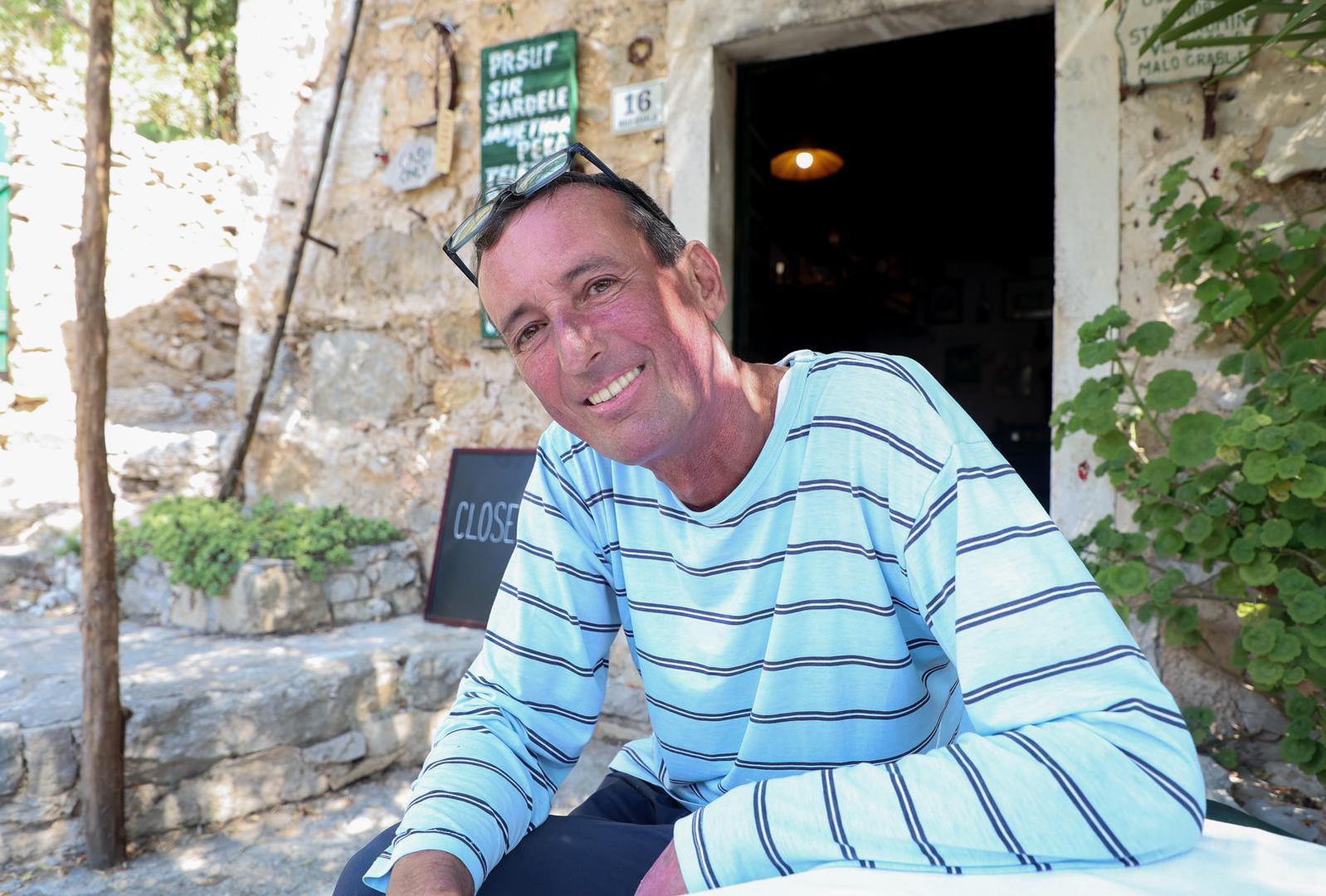 25. 07. 2024., Hvar- napusteno selo selo Malo Grablje u koje se prvi vratio Berti Tudor i otvorio obiteljski restoran u koji se moze doc samo po rezervaciji.  Photo: Ivana Ivanovic/PIXSELL