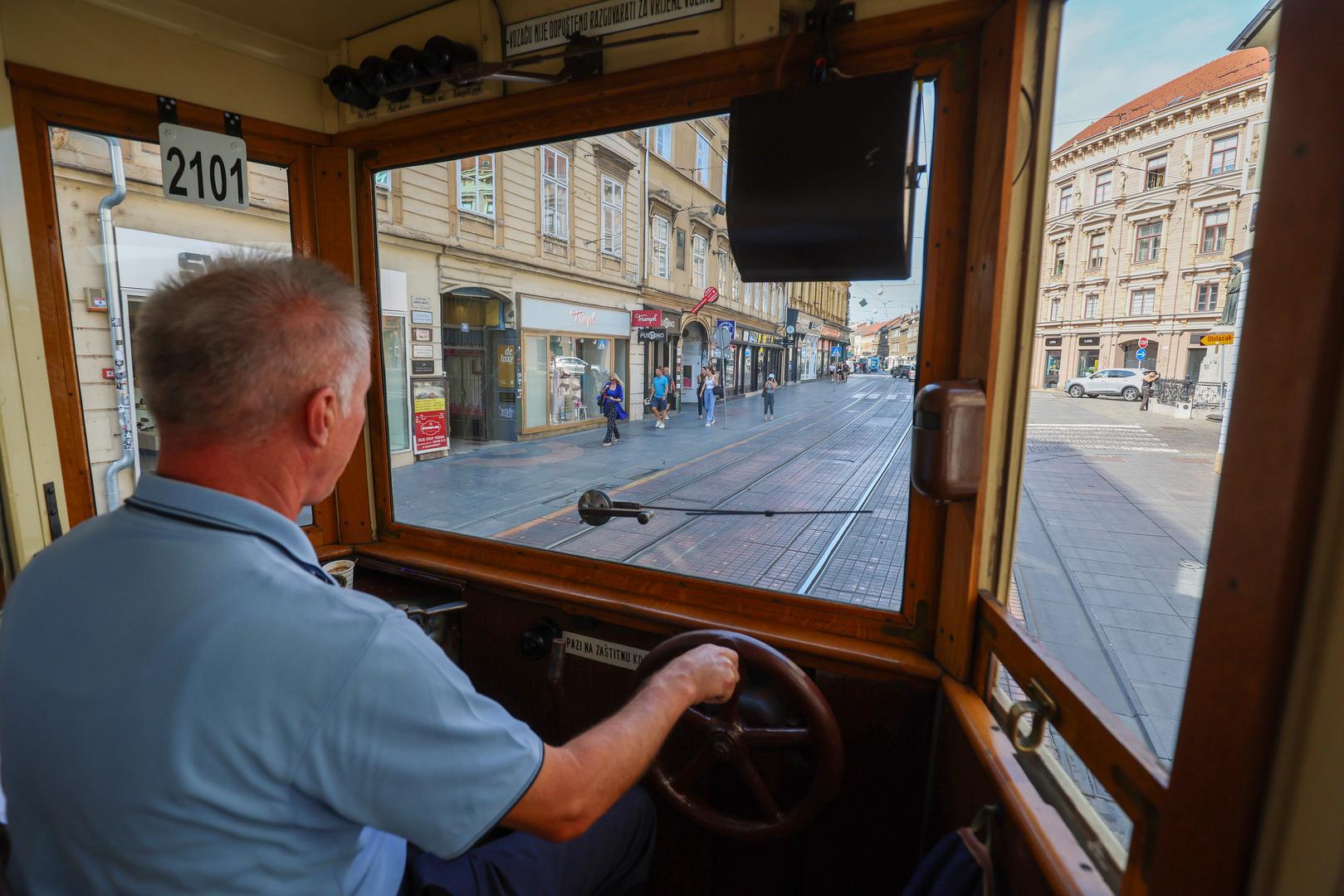 Riječ je o muzejskoj liniji 21 s legendarnim modelom tramvaja M24., koji je proizveden točno prije 100 godina u ZET-ovim radionicama pod stručnim vodstvom inženjera Dragutina Mandla