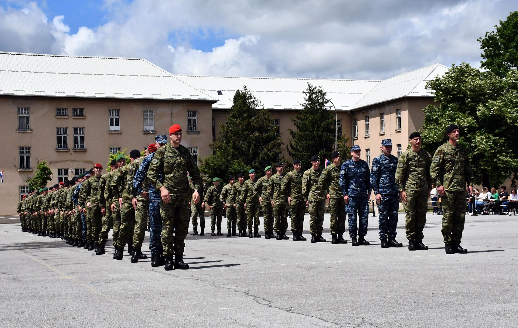 07.06.2023., Pozega - U vojarni 123. brigade HV u Pozegi odrzana je svecana promocija polaznika 30. narastaja Izobrazbe za razvoj vodja Docasnicke skole "Damir Tomljanovic Gavran". Izobrazbu je uspjesno zavrsilo 16 polaznica i 58 polaznika, a cilj izobrazbe stjecanje znanja i kompetencija za uspjesno obnasanje prvih docasnickih duznosti i provedbu zadaca na ustrojbenim mjestima skupnika. Photo: Ivica Galovic/PIXSELL