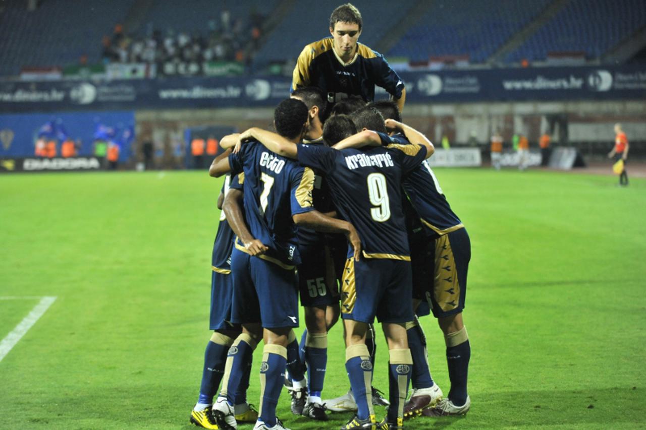 '26.08.2010., Stadion Maksimir, Zagreb - Druga kvalifikacijska utakmica za ulazak u UEFA Europsku ligu, Dinamo - Gyor.Igraci Dinama slave pogodak. Photo: Antonio Bronic/PIXSELL'