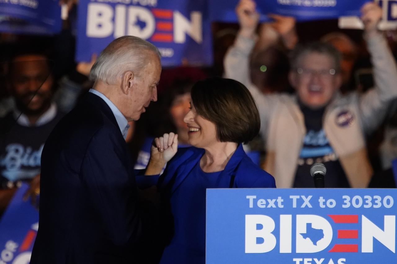 Biden za potpredsjednicu želi Slovenku Amy Klobuchar