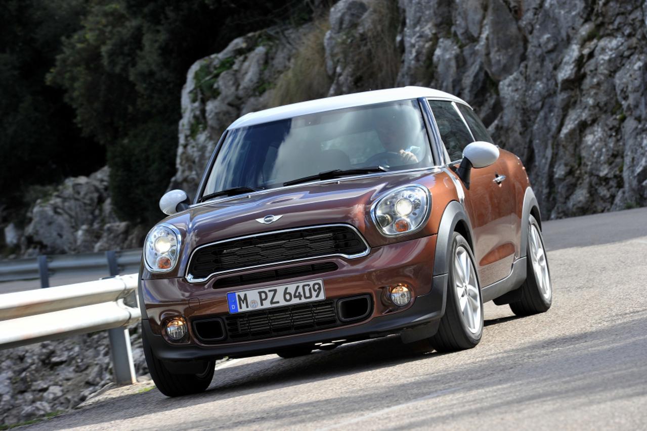 mini paceman (1)