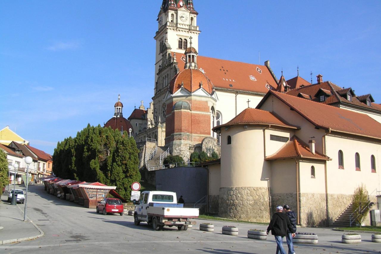 'zagorje - 04. 11. 2010., Marija Bistrica, Hrvatska - Ivan Palanovic (HSS) proziva nacelnika opcine Marija Bistrica Stjepana Muheka'