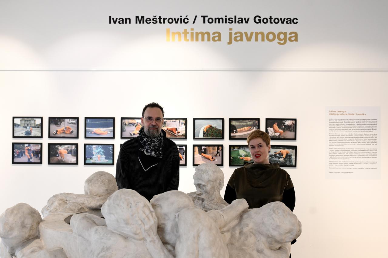 Zagreb: U Galeriji AMZ postavljena izložba Tomislav Gotovac i Ivan Meštrović - Intima javnoga