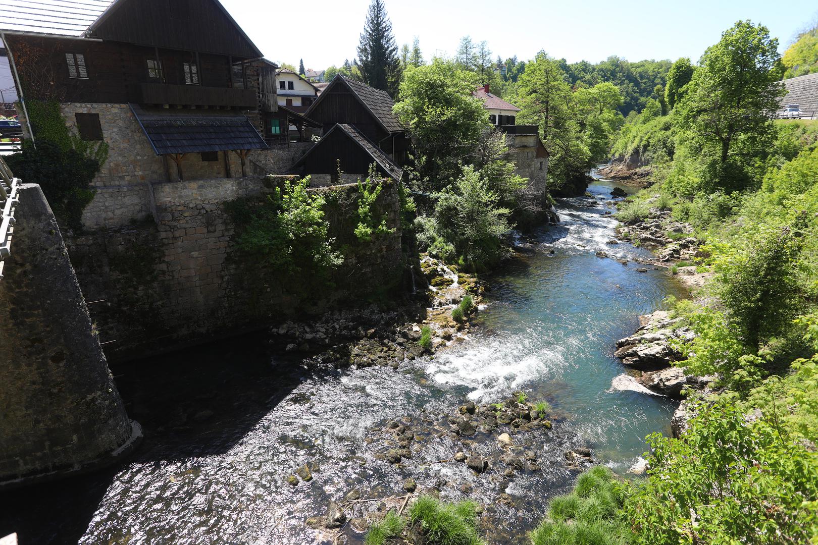 Slunj je najpoznatiji po Rastokama 