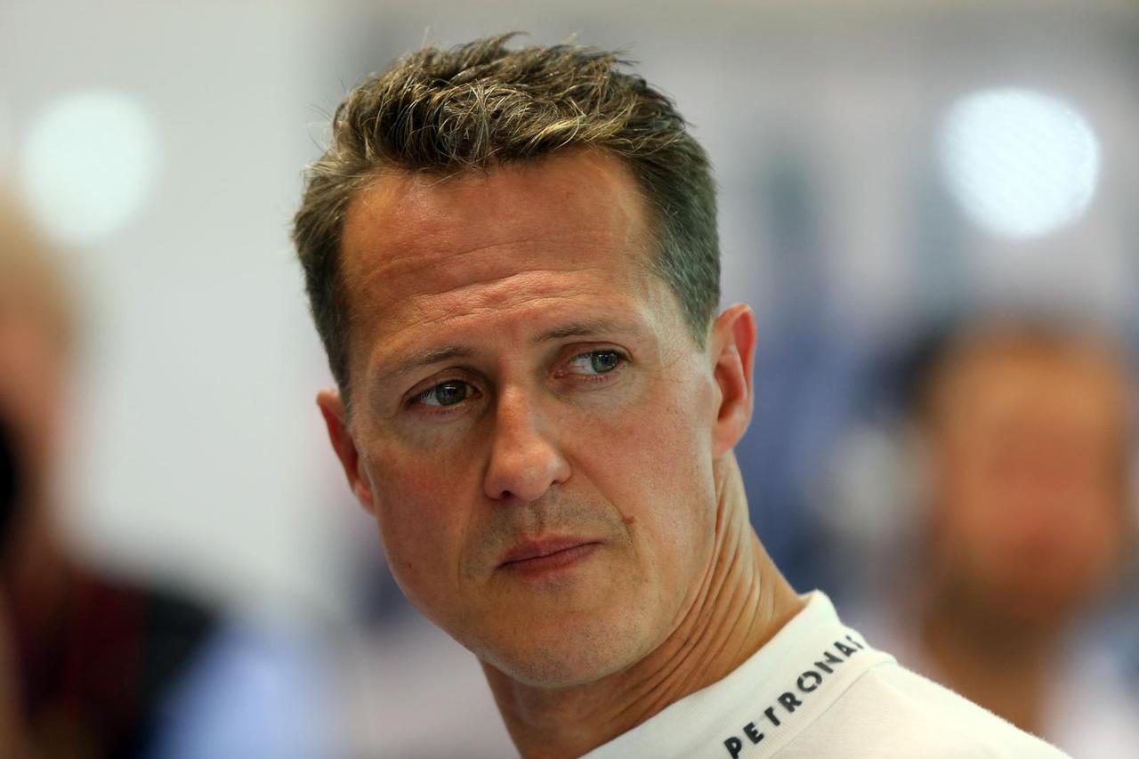 Michael Schumacher na svoj 45. ro?endan bori se za život 