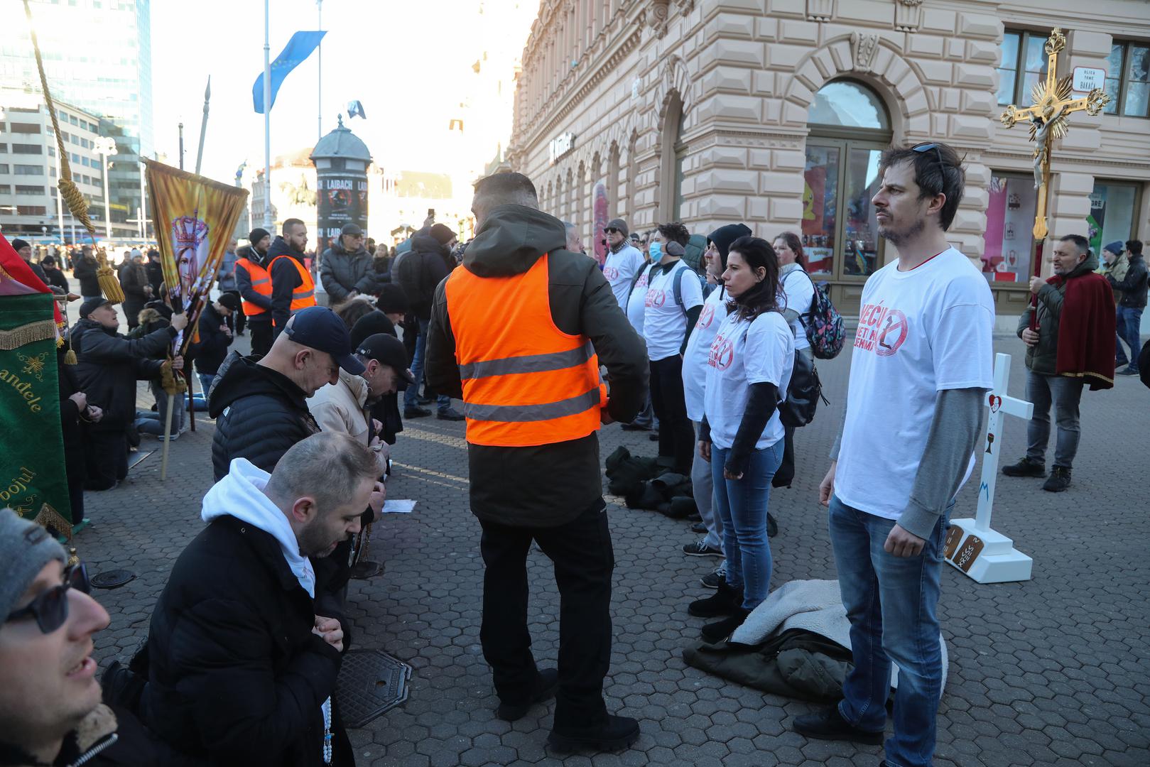 03.02.2023., Zagreb - Svake prve subote u mjesecu molitelji se vracaju  na Trg Bana Jelacica.  Photo: Zeljko Hladika/PIXSELL