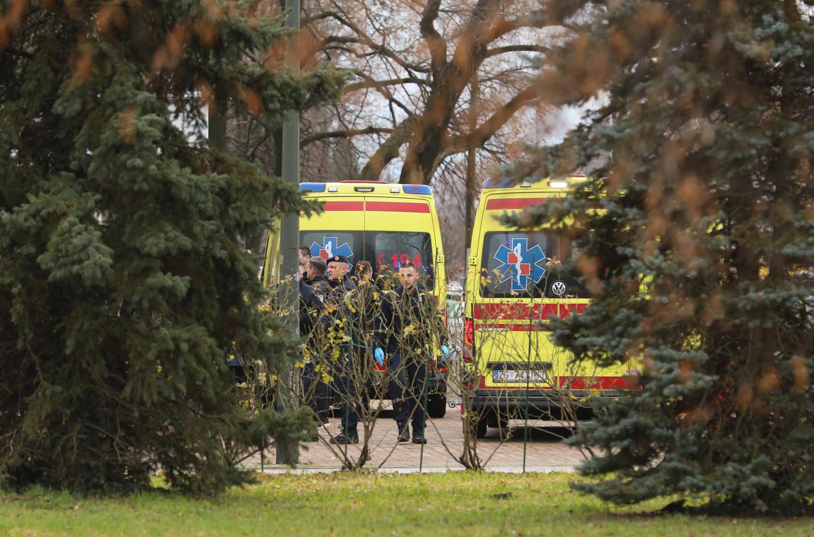 20.12.2024.Zagreb - U OS Precko zasad nepoznati napadac nozem je ozlijedio jednu uciteljicu, a ozljede su zadobili i ucenici. Photo: Robert Anic/PIXSELL