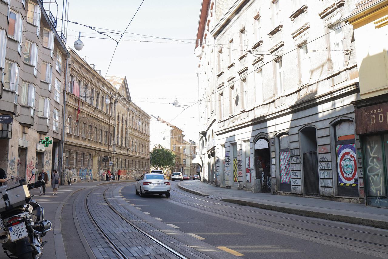 Zagreb: Reportaža o nedostatku koševa za smeće u centru grada