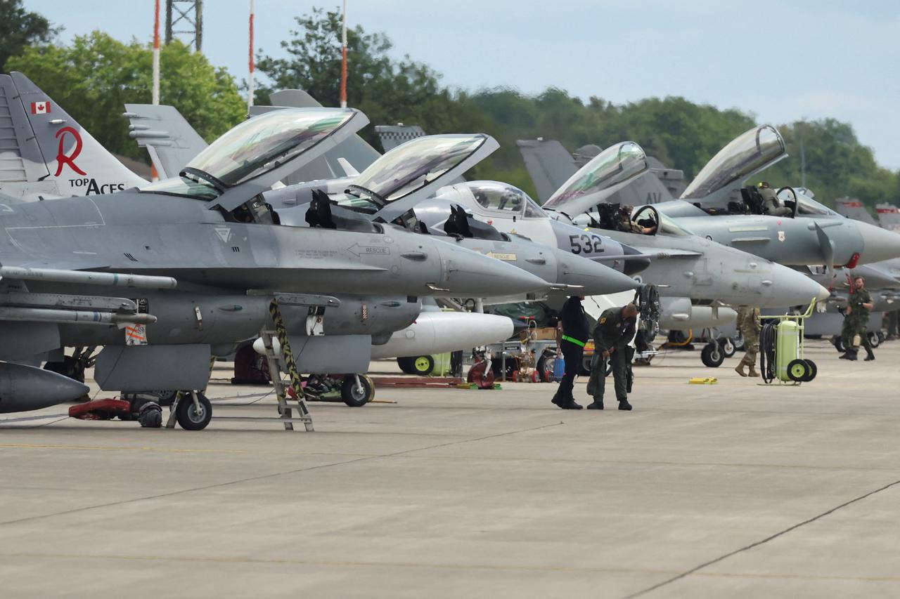 Combat aircraft maneuver exercise over Ramstein