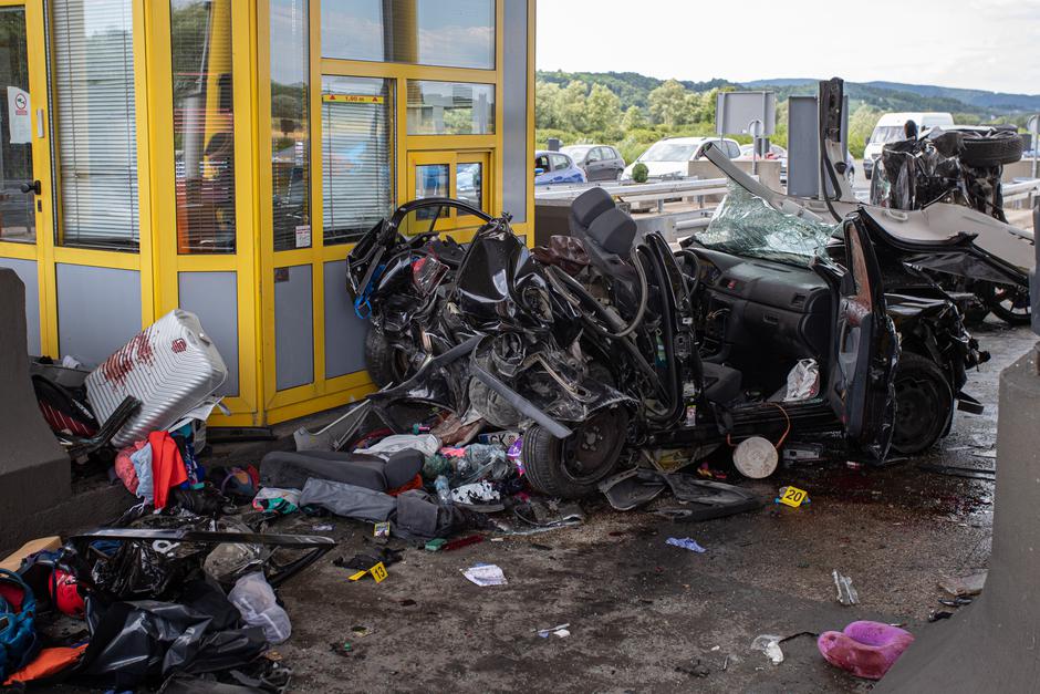 Nesreća na naplatnoj postaji Sveta Helena