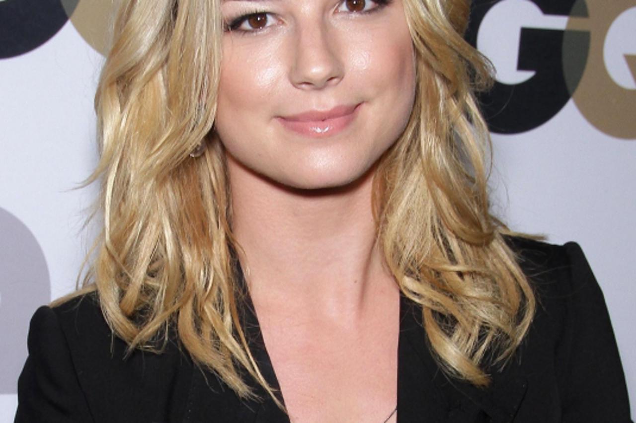 emily vancamp