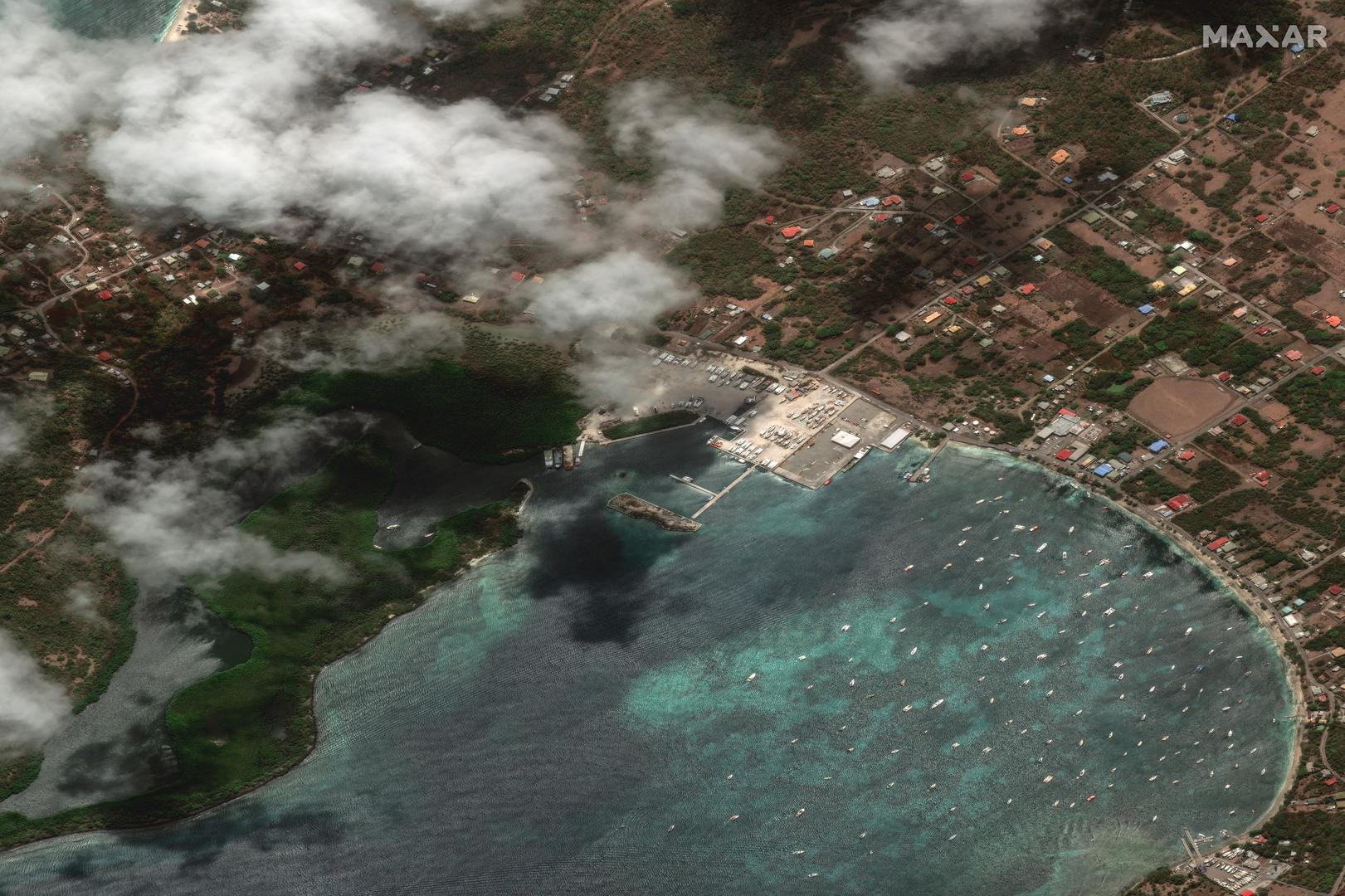 Obilnim kišama i jakim vjetrovima pogođene su susjedne otočne države, među kojima su i države Sveti Vincent i Grenadini te Sveta Lucija.