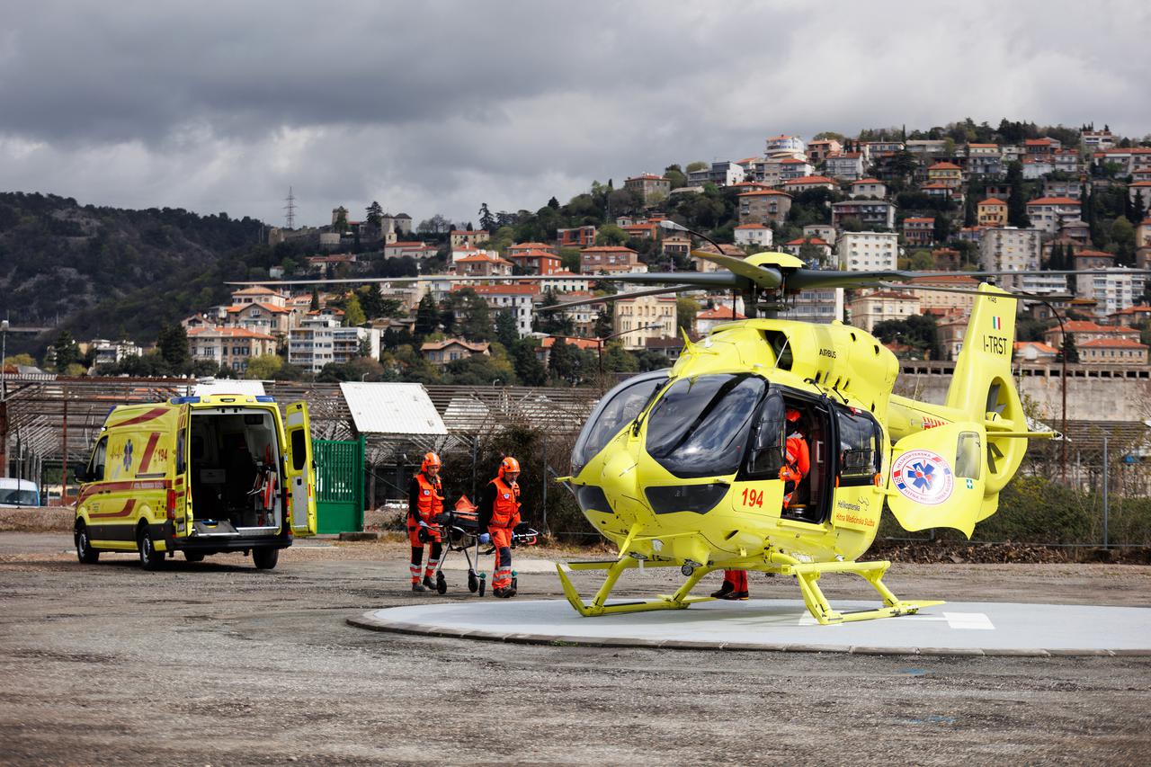 Rijeka: Svečano obilježavanje uvođenja Helikopterske hitne medicinske službe (HHMS)