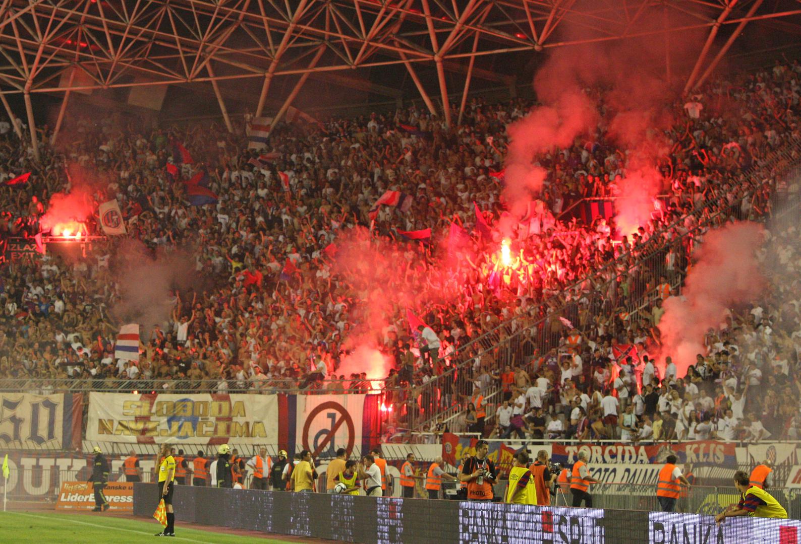 Torcida i s njom povezana udruga Naš Hajduk, uz Katoličku crkvu, najsnažnije su organizacije civilnoga društva u Dalmaciji