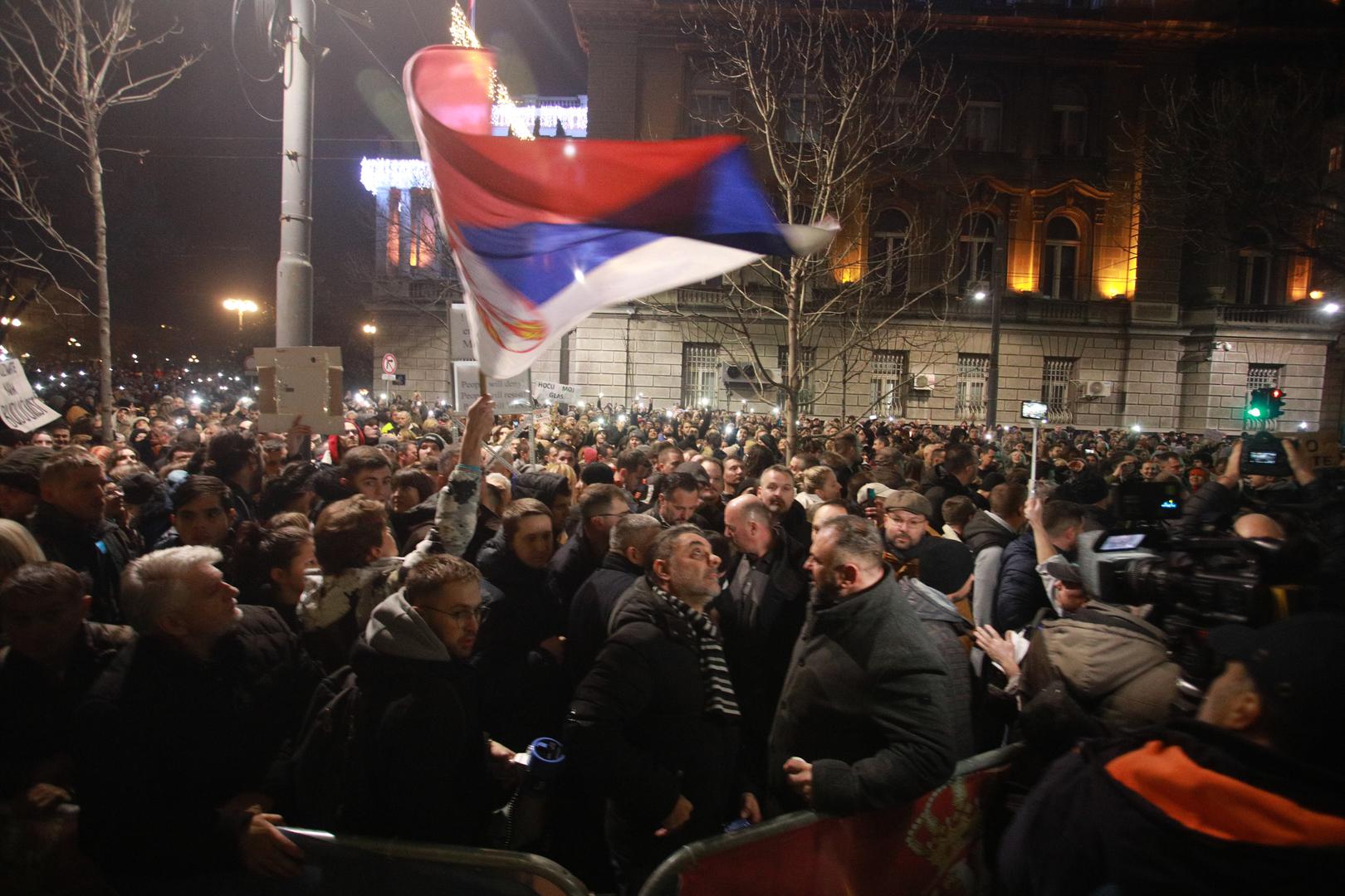 18, December, 2023, Belgrade - In front of the headquarters of the Republic Election Commission in Kralja Milan Street, a protest organized by the coalition "Serbia against violence" is underway due to the "stealing of the citizens' electoral will". Photo: Milos Tesic/ATAImages

18, decembar, 2023, Beograd - Ispred sedista Republicke izborne komisije u Ulici kralja Milana u toku je protest koji je organizovala koalicija "Srbija protiv nasilja" zbog "kradje izborne volje gradjana". Photo: Milos Tesic/ATAImages Photo: Milos Tesic/ATAImages/PIXSELL