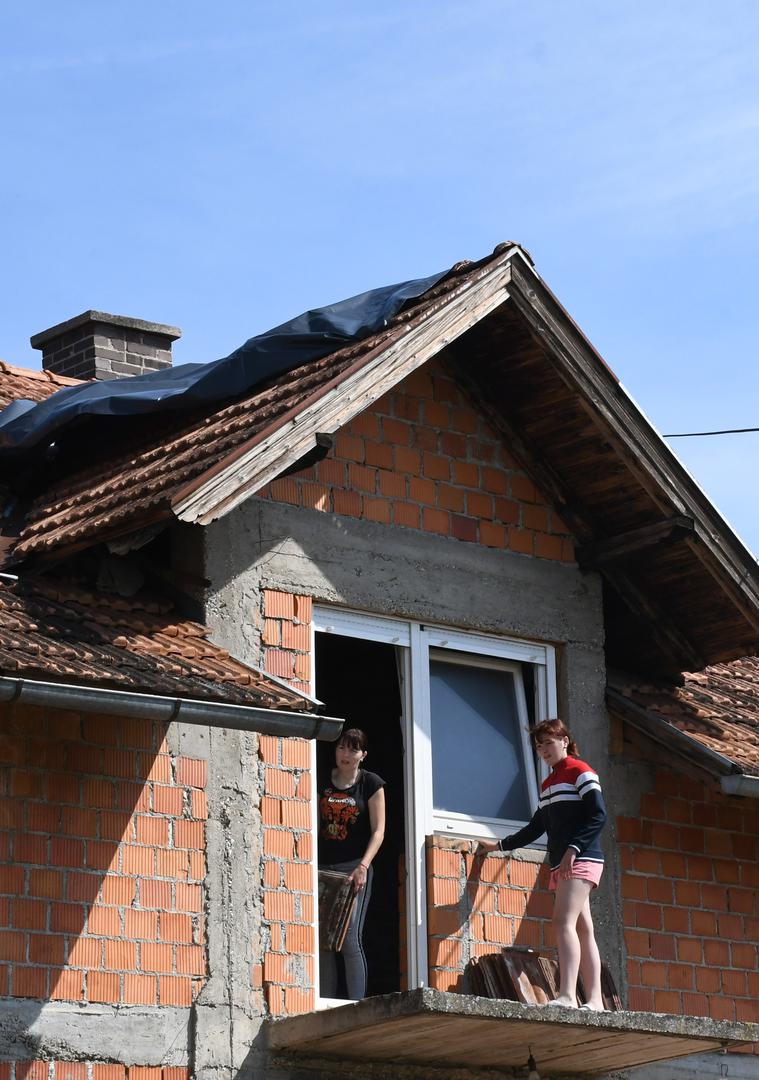 26.05.2022., Sela, Greda - Posljedice jucerasnjeg nevremena vidljive su na svakom koraku. Photo: Nikola Cutuk/PIXSELL Photo: Nikola Cutuk/PIXSELL