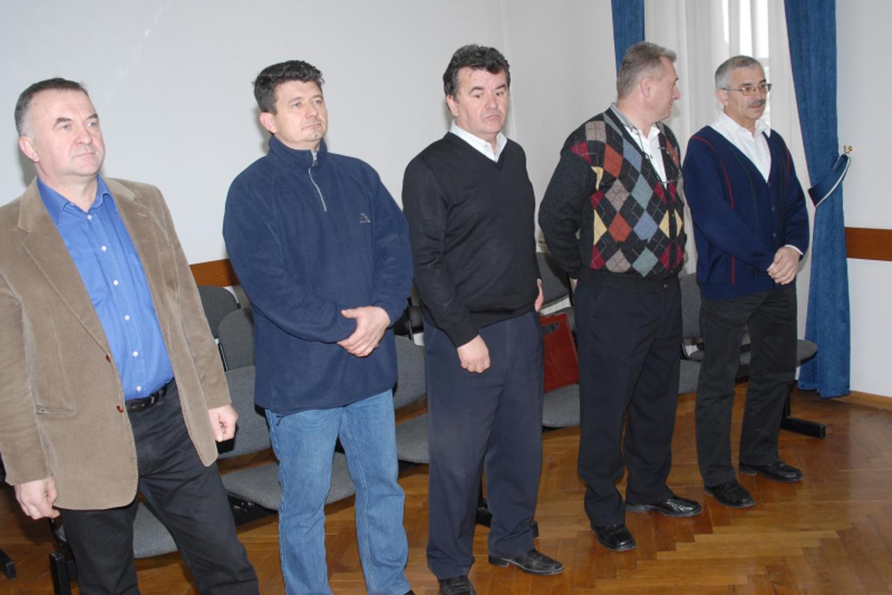 '22.02.2011., Bjelovar - Slucaj pretorice direktora, Na Zupanijskom sudu u Bjelovaru danas su na redu zavrsne rijeci u slucaju petorice Cesminih direktora koji se tereti za novcane malverzacije odnosn