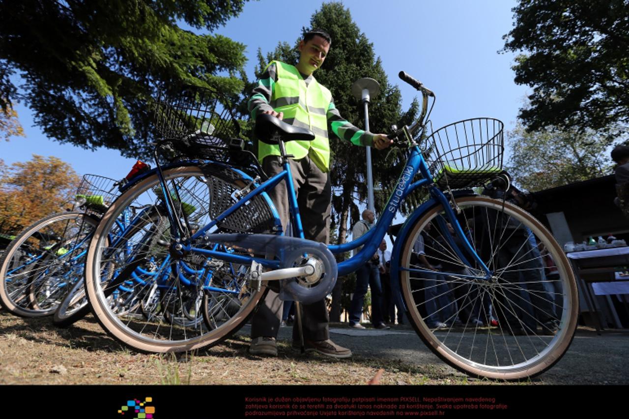 '17.09.2012., Zagreb - U studentskom kampusu Borongaj predstavljen Studocikl, pilot projekt biciklistickog sustava za studente. Svecanoj promociji projekta nazocili su gradonacelnik Zagreba Milan Band