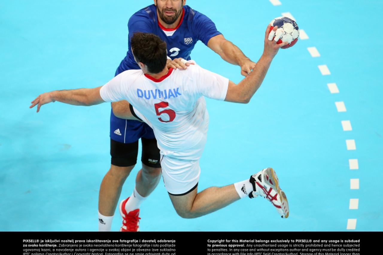 '10.08.2012., London, Engleska - Ljetne Olimpijske igre, rukomet, polufinale. Francuska - Hrvatska. Nikola Karabatic, Domagoj Duvnjak. Photo: Igor Kralj/PIXSELL'