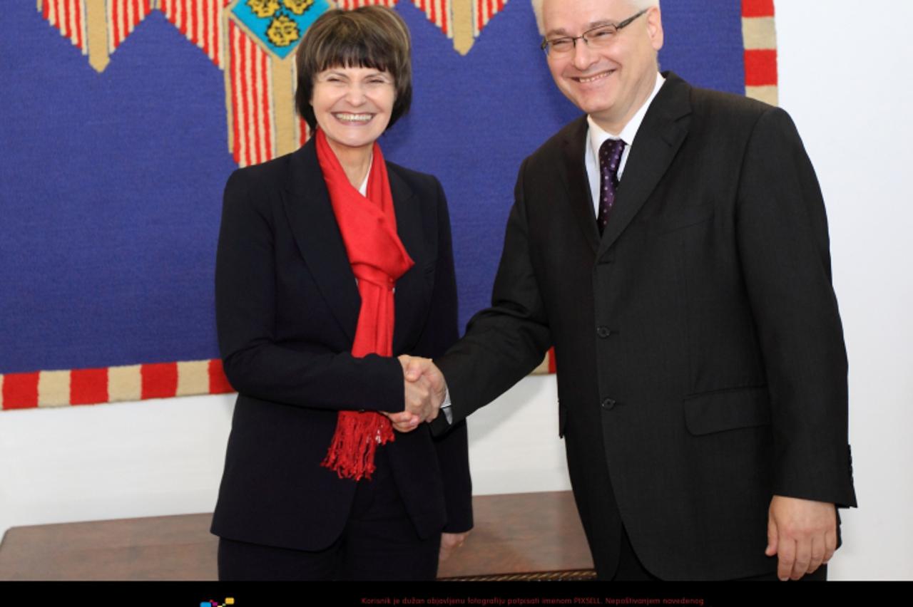 '14.11.2011., Zagreb - Predsjednik Republike Hrvatske Ivo Josipovic ceremonijom svecanog doceka docekao je predsjednicu svicarske konfederacije Micheline Calmy-Rey. Photo: Zeljko Lukunic/PIXSELL'