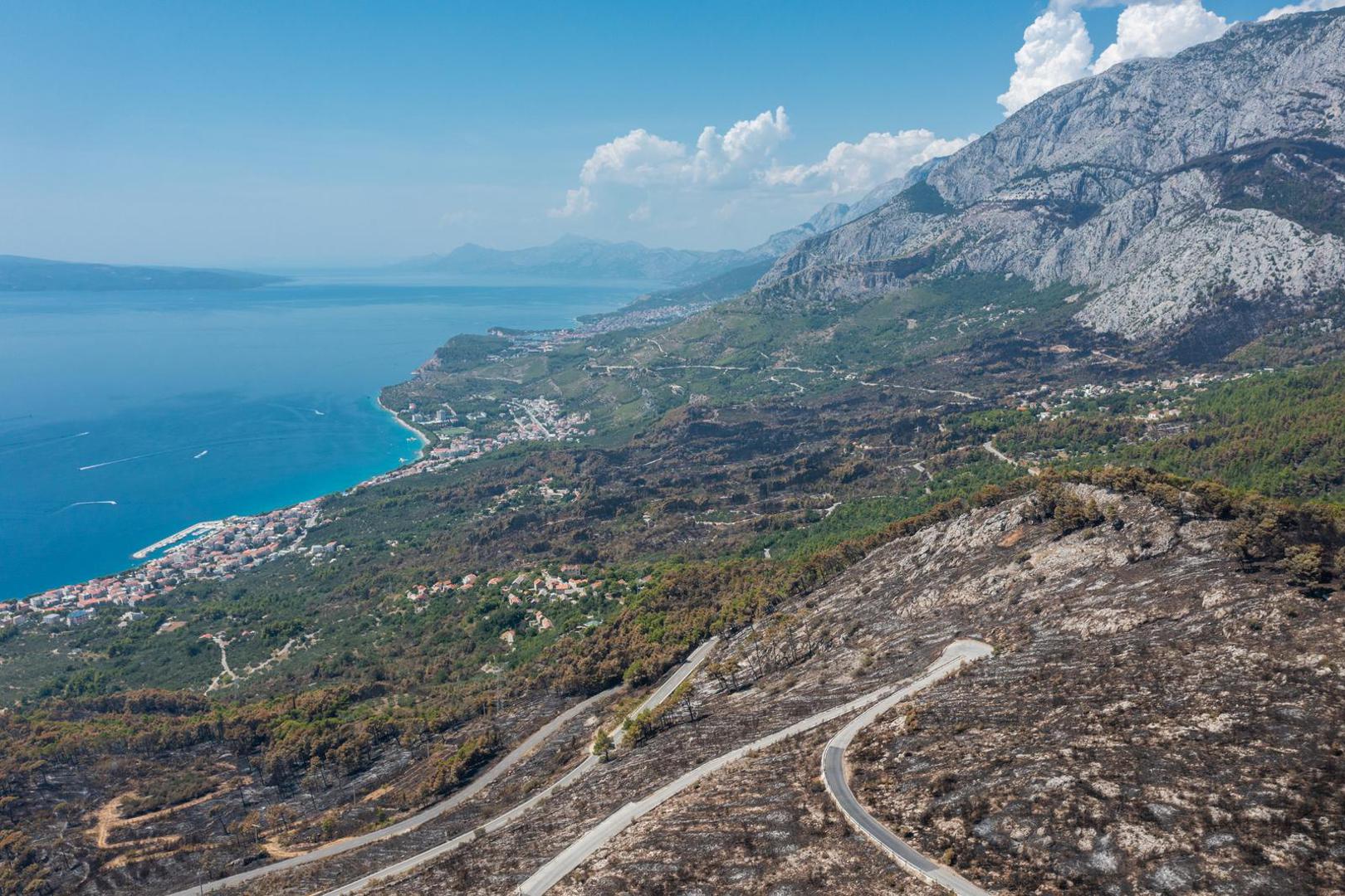 03.08.2024. Gornje Tucepi
Fotografije iz zraka opožarenog podrucja od Tucepi do Gornje Podgore i Parka prirode Biokovo. Photo: Matko Begovic/PIXSELL