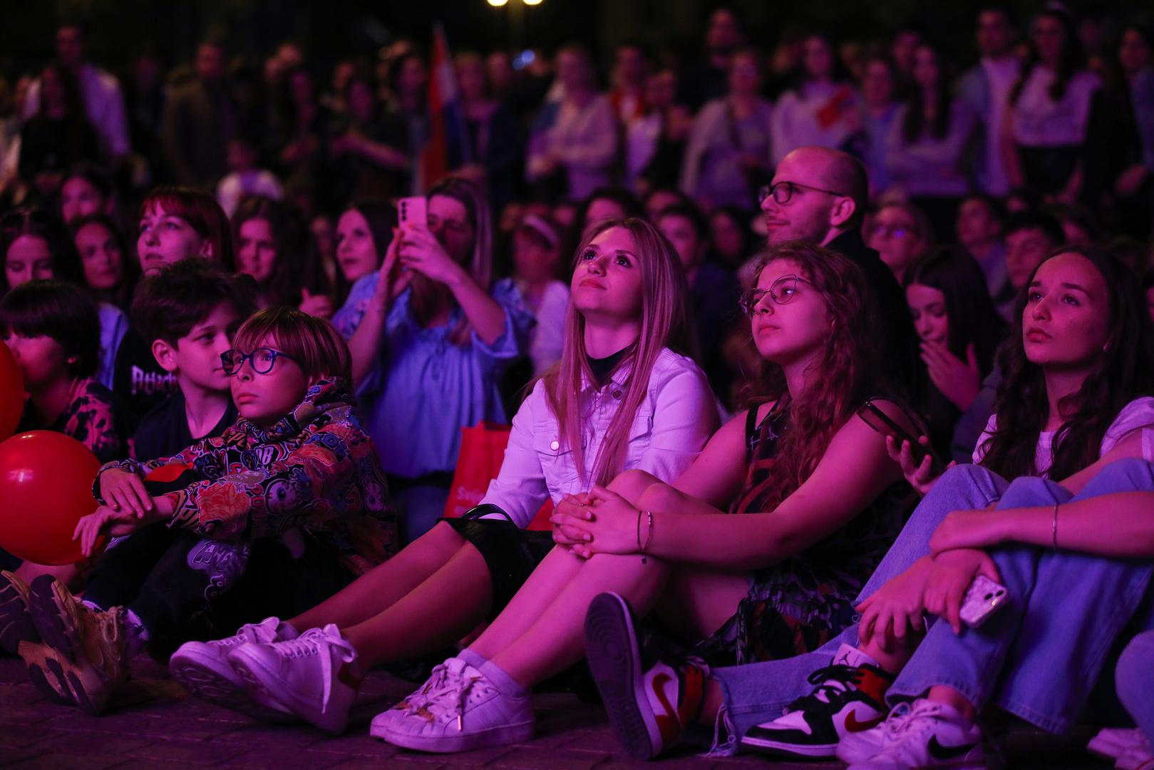 Zagreb: Gledanje finalne večeri Eurosonga na Europskom trgu