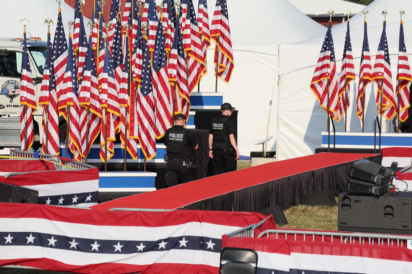 U.S. Secret Service patrol after multiple shots rung out at Republican presidential candidate and former U.S. President Donald Trump's campaign rally at the Butler Farm Show in Butler, Pennsylvania, U.S., July 13, 2024. REUTERS/Brendan McDermid Photo: BRENDAN MCDERMID/REUTERS